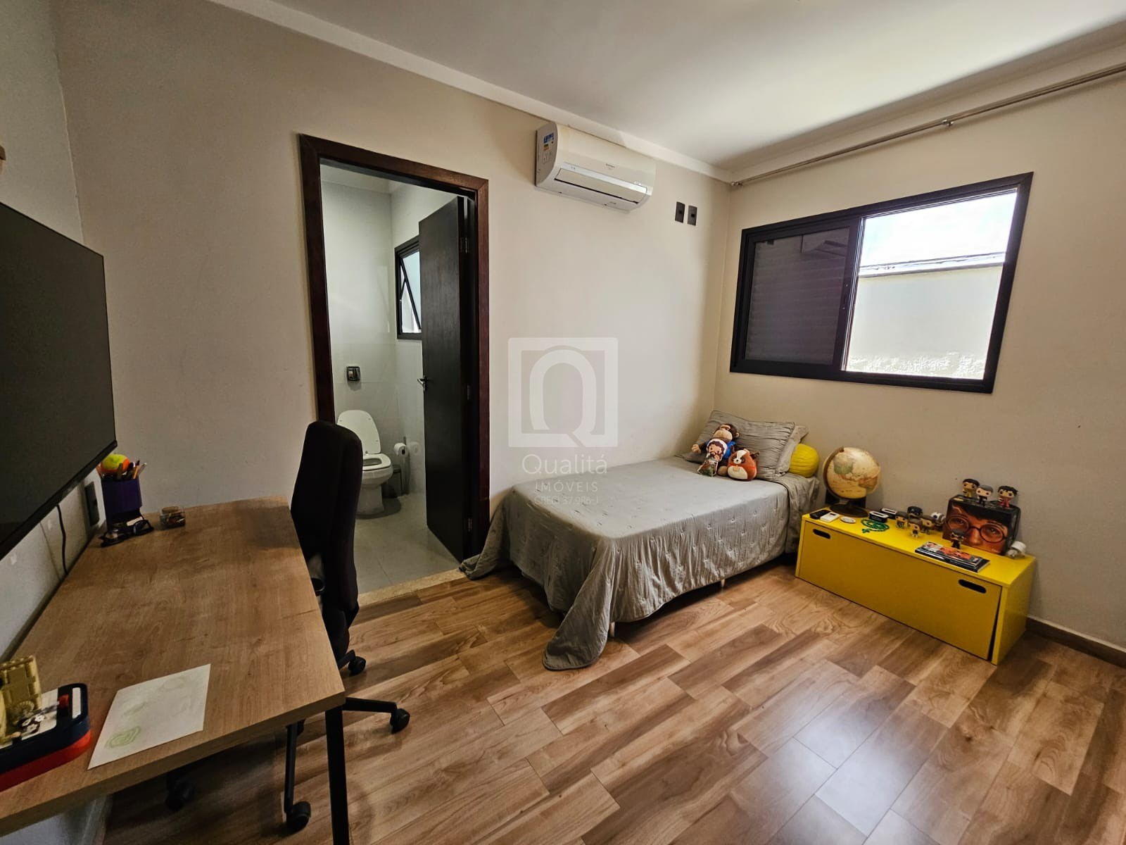 Casa de Condomínio à venda com 3 quartos, 250m² - Foto 9