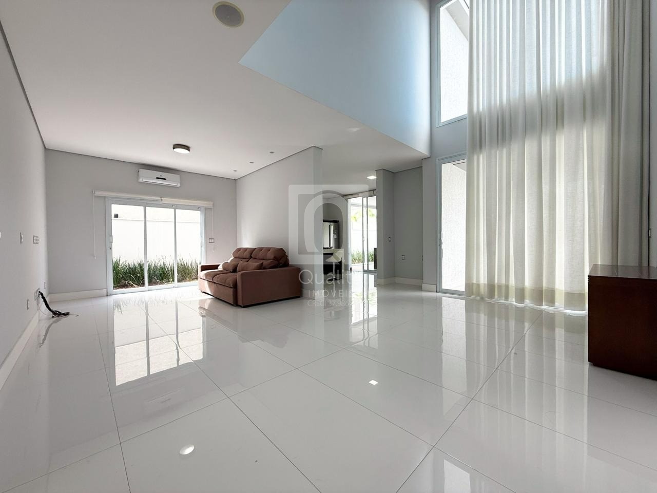 Casa de Condomínio à venda com 3 quartos, 487m² - Foto 4