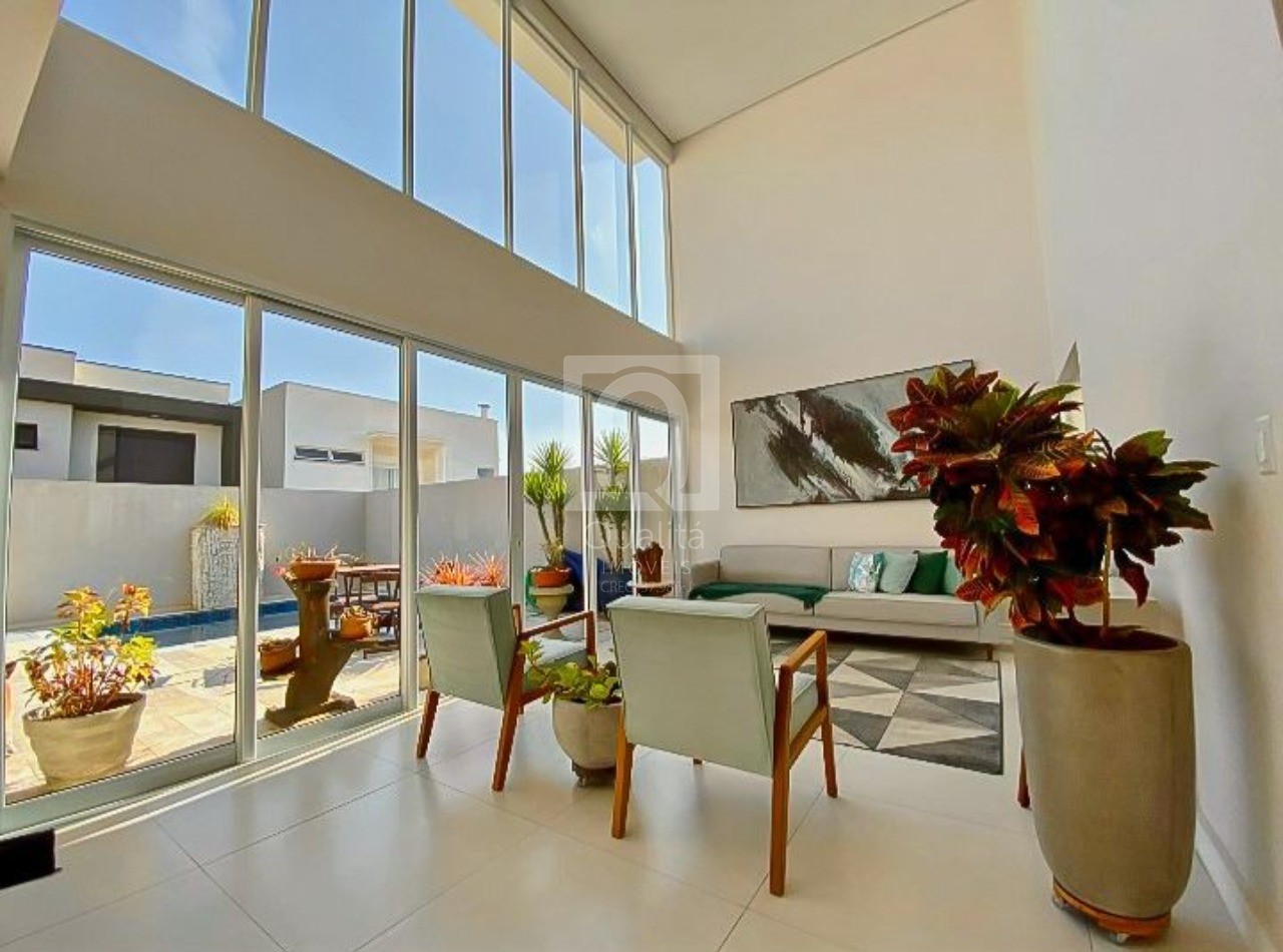 Casa de Condomínio à venda com 3 quartos, 250m² - Foto 4