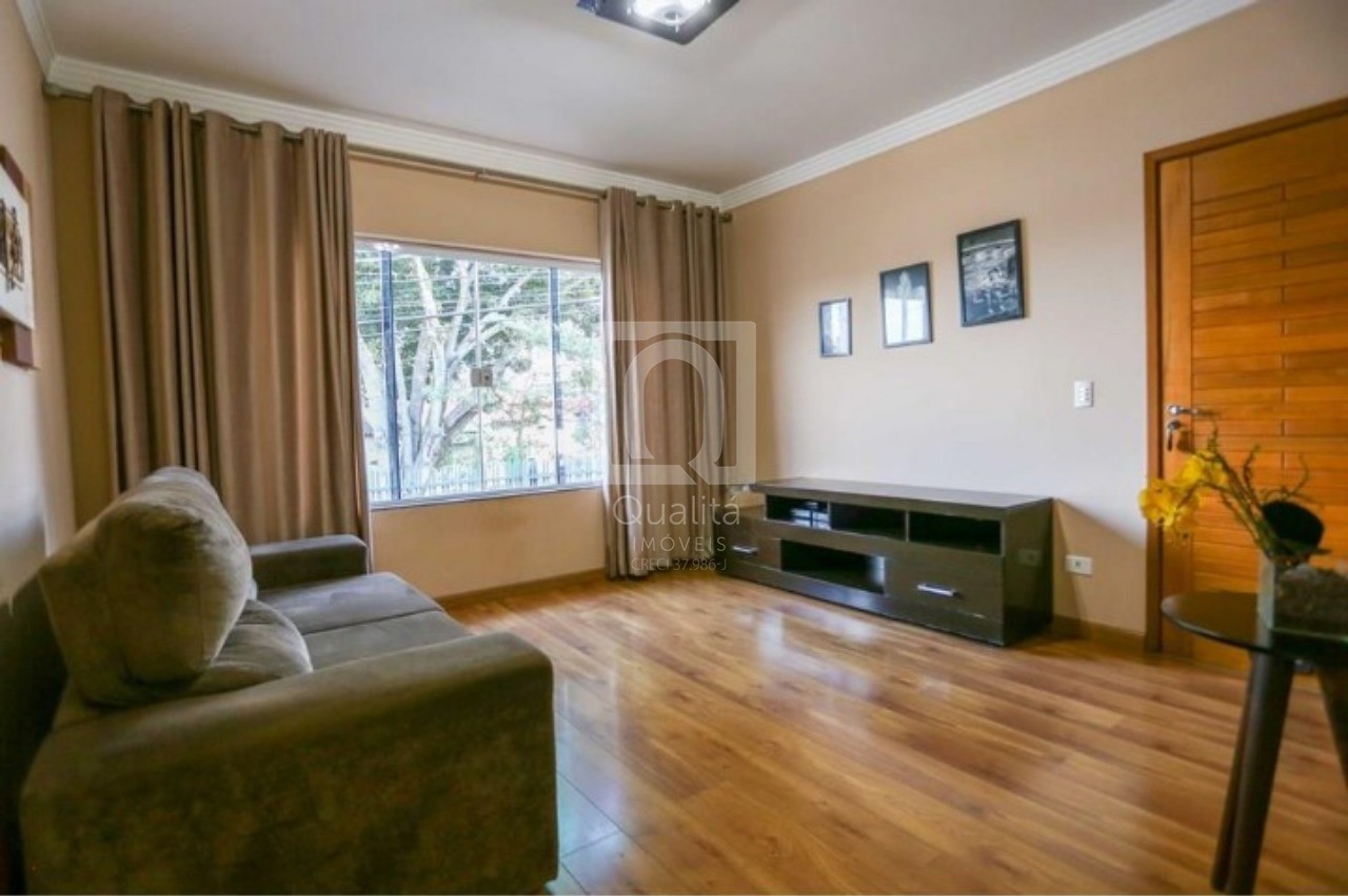 Casa à venda com 3 quartos, 142m² - Foto 1