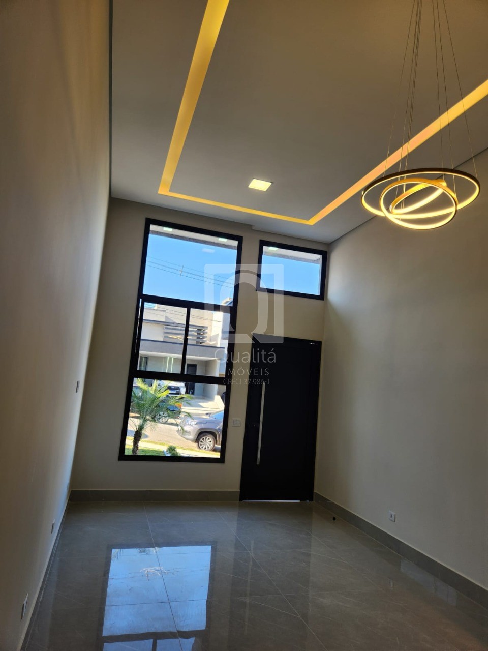 Casa de Condomínio à venda com 3 quartos, 200m² - Foto 1