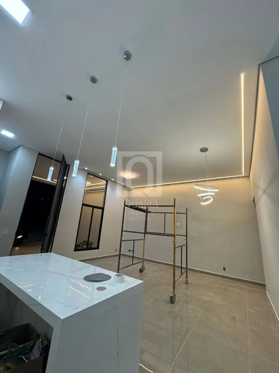 Casa de Condomínio à venda com 3 quartos, 200m² - Foto 3