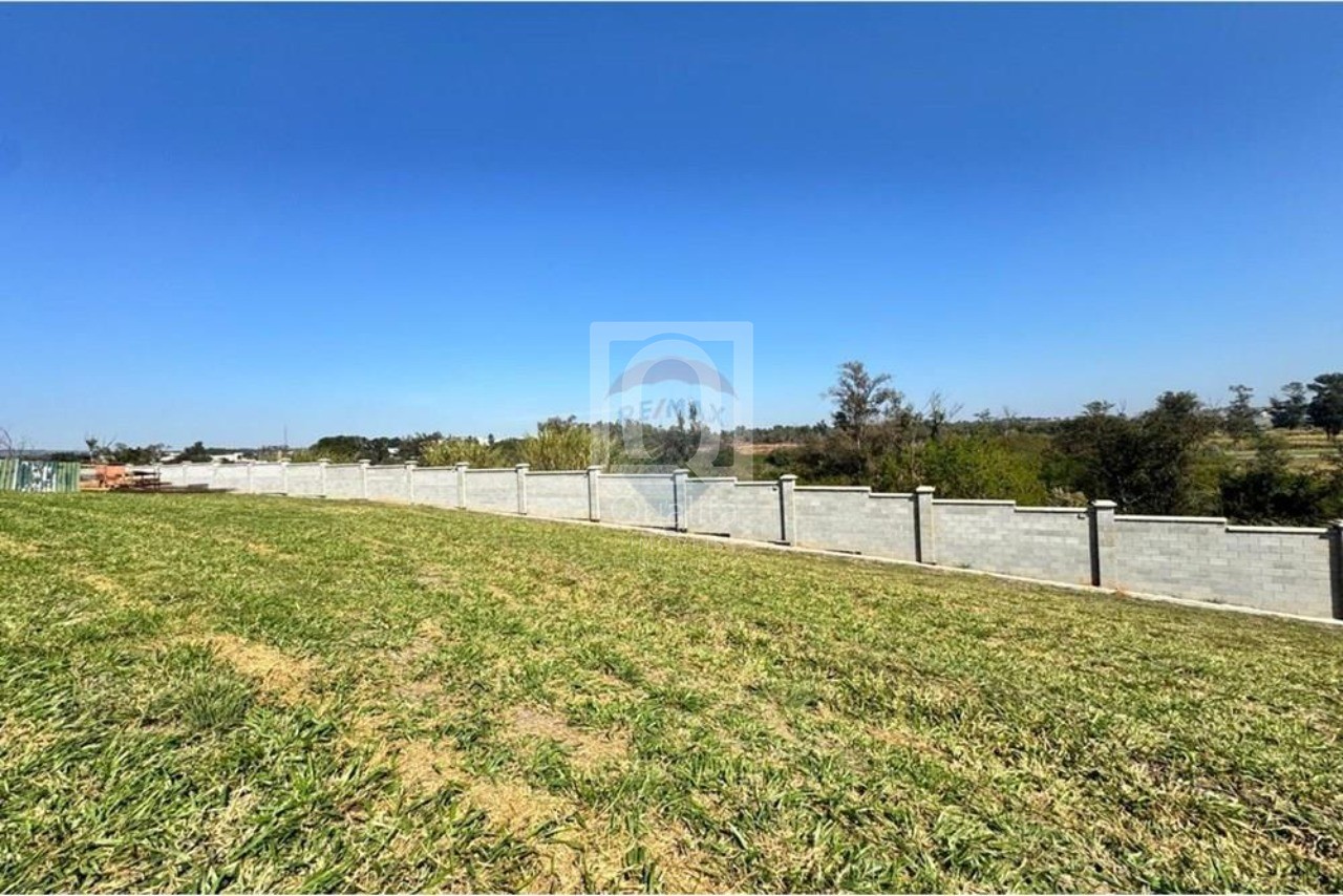 Terreno à venda, 300m² - Foto 1