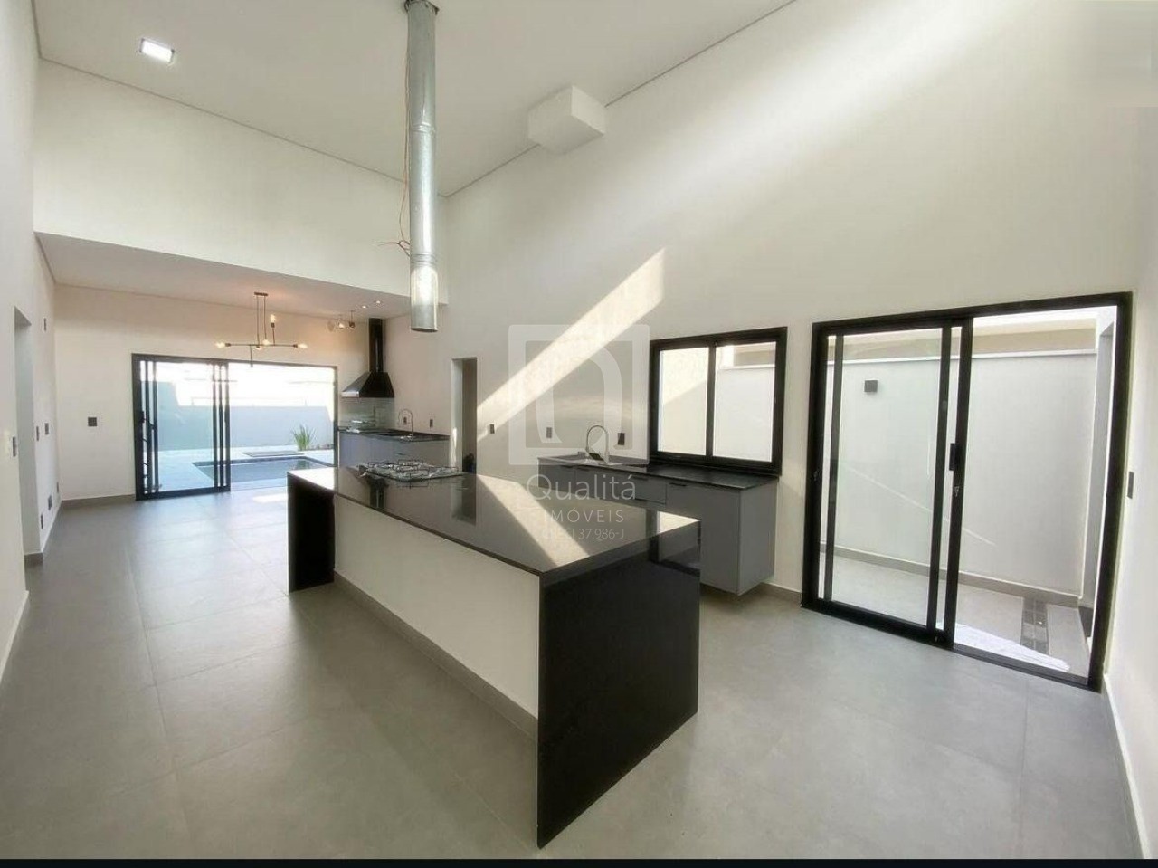 Casa de Condomínio à venda com 3 quartos, 300m² - Foto 5
