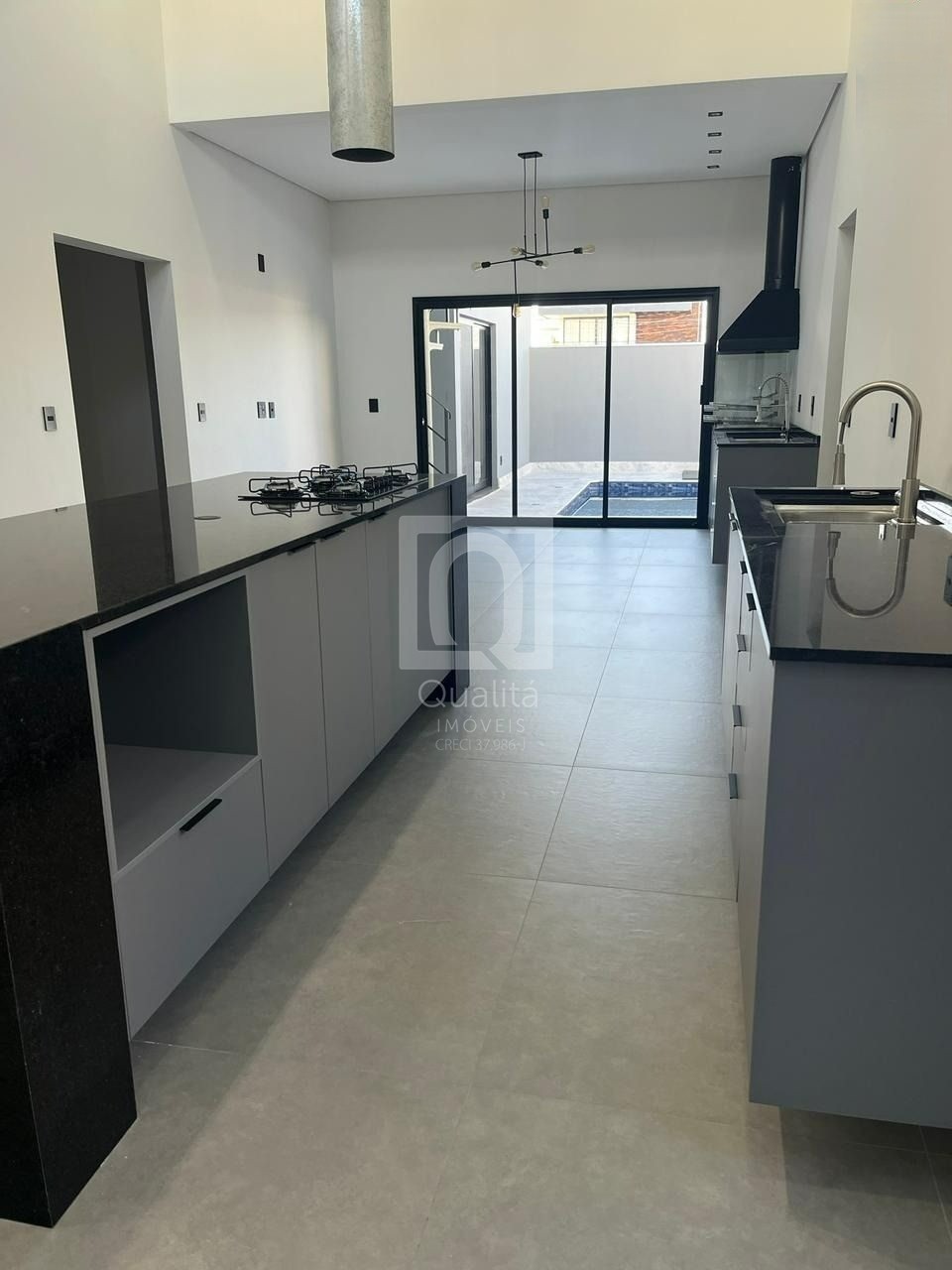 Casa de Condomínio à venda com 3 quartos, 300m² - Foto 6