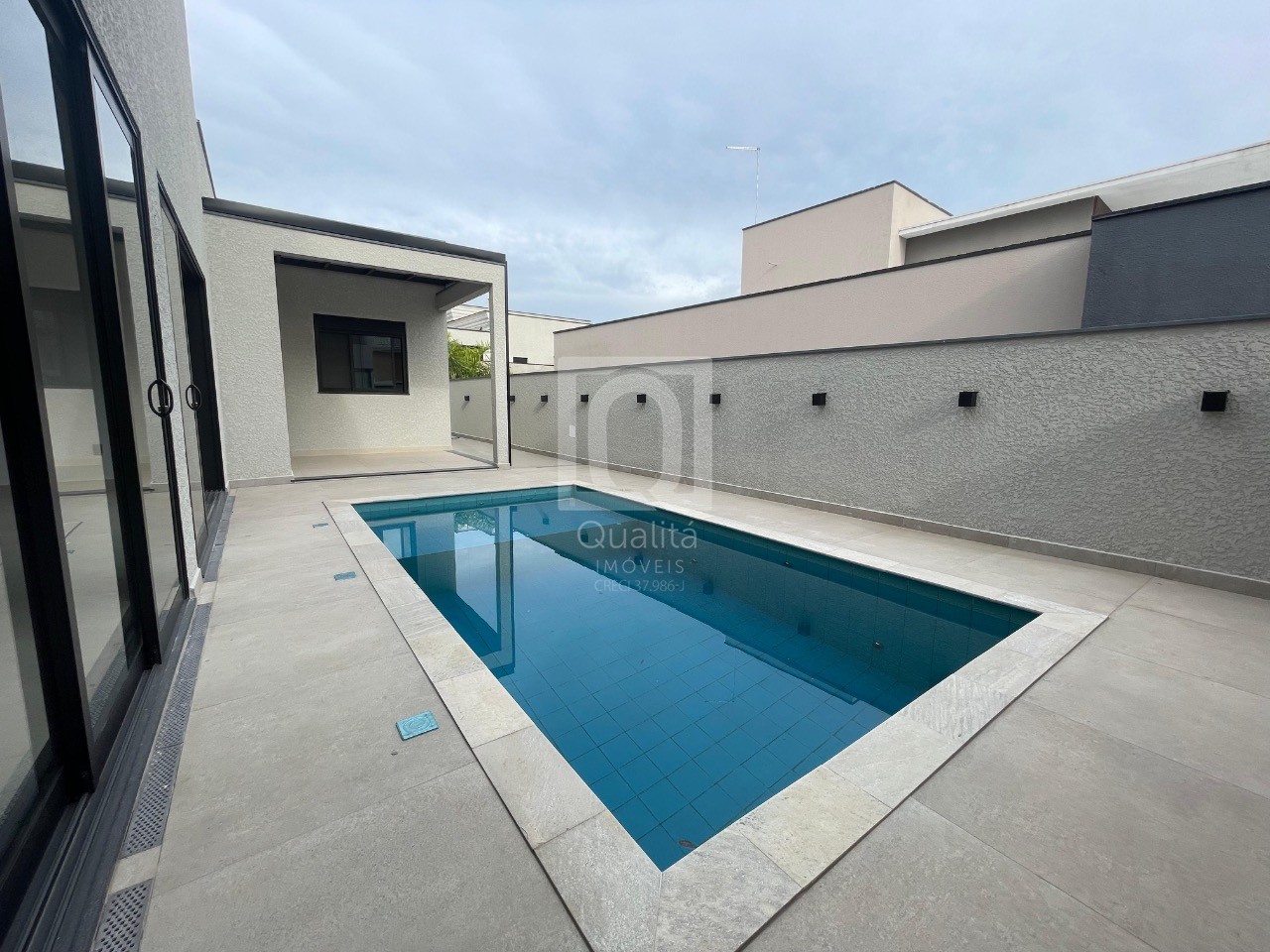 Casa de Condomínio à venda e aluguel com 3 quartos, 268m² - Foto 28
