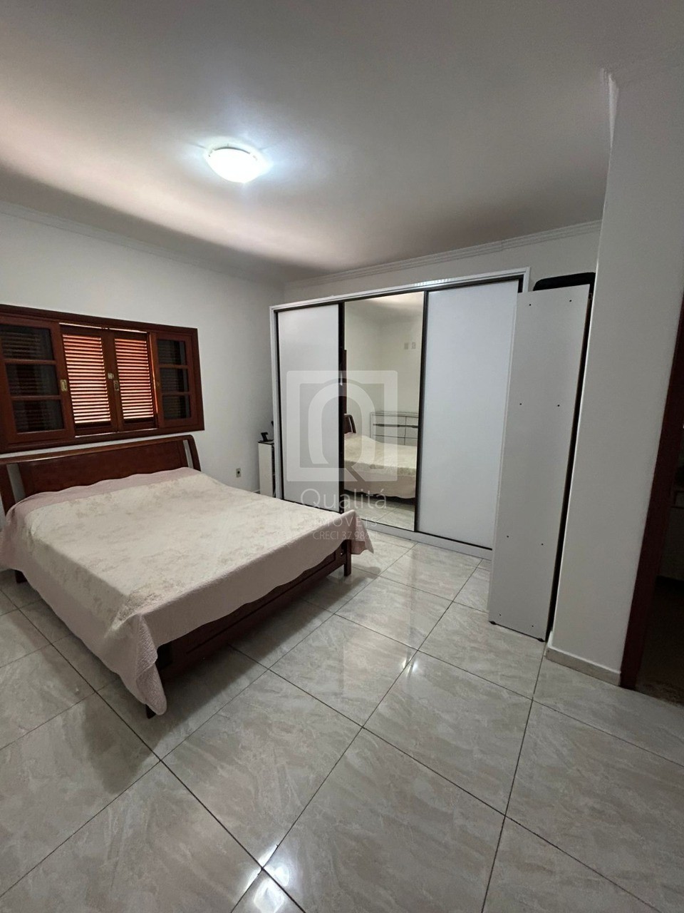 Casa à venda com 2 quartos, 122m² - Foto 9