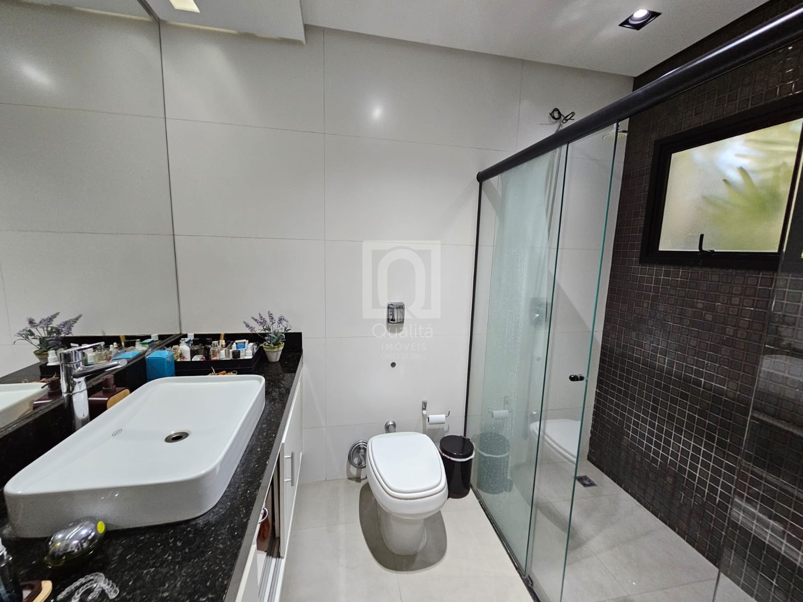 Casa de Condomínio à venda com 3 quartos, 250m² - Foto 12