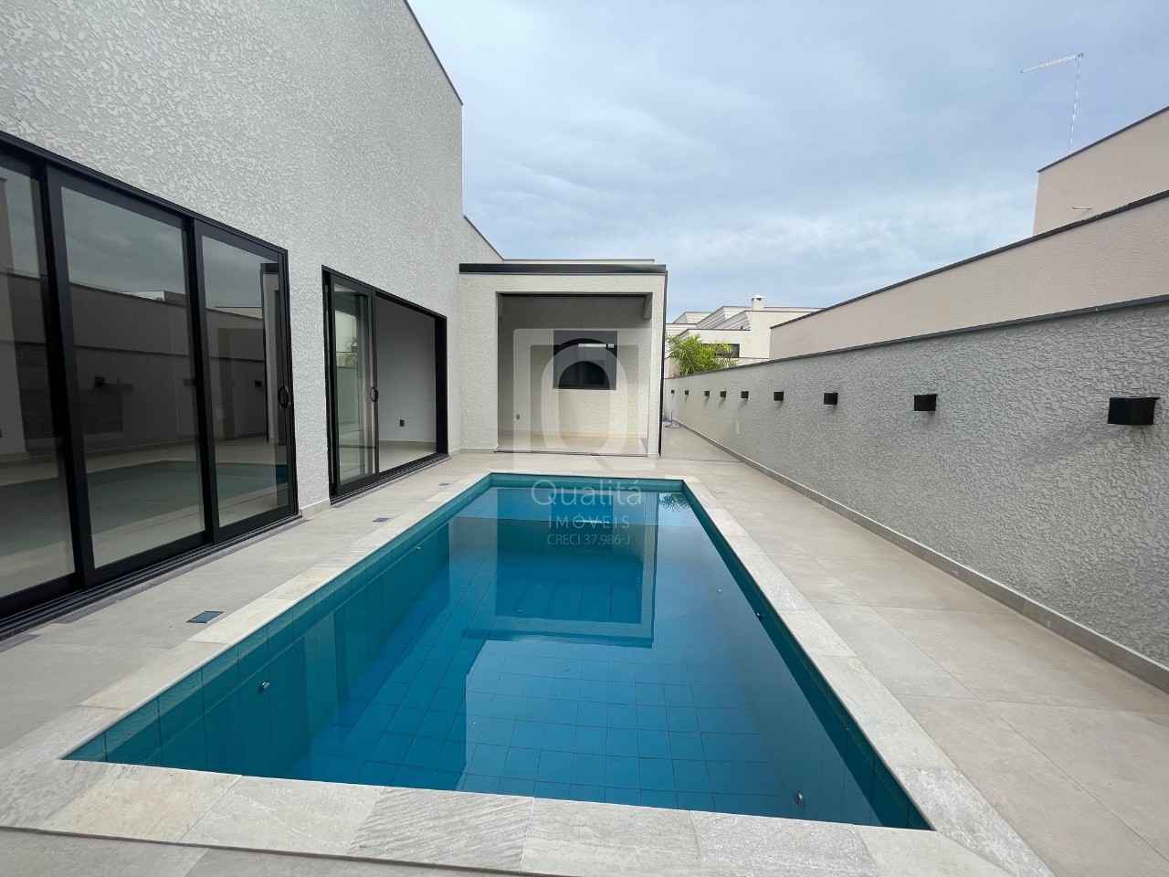 Casa de Condomínio à venda e aluguel com 3 quartos, 268m² - Foto 26