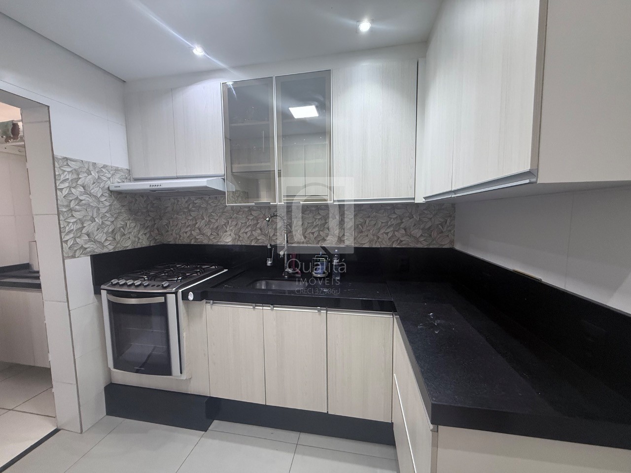 Apartamento à venda com 3 quartos, 72m² - Foto 3