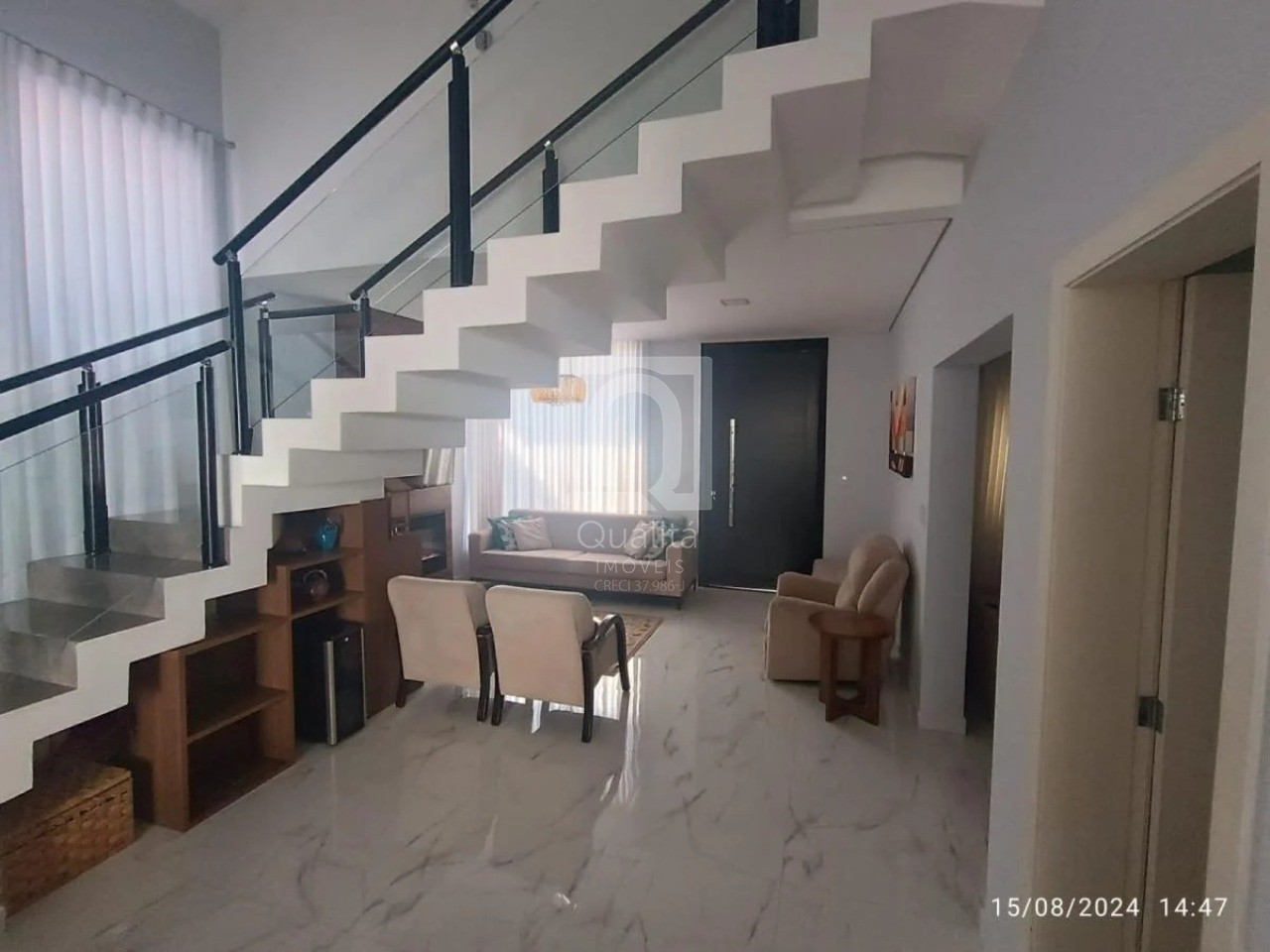 Casa de Condomínio à venda com 3 quartos, 259m² - Foto 3