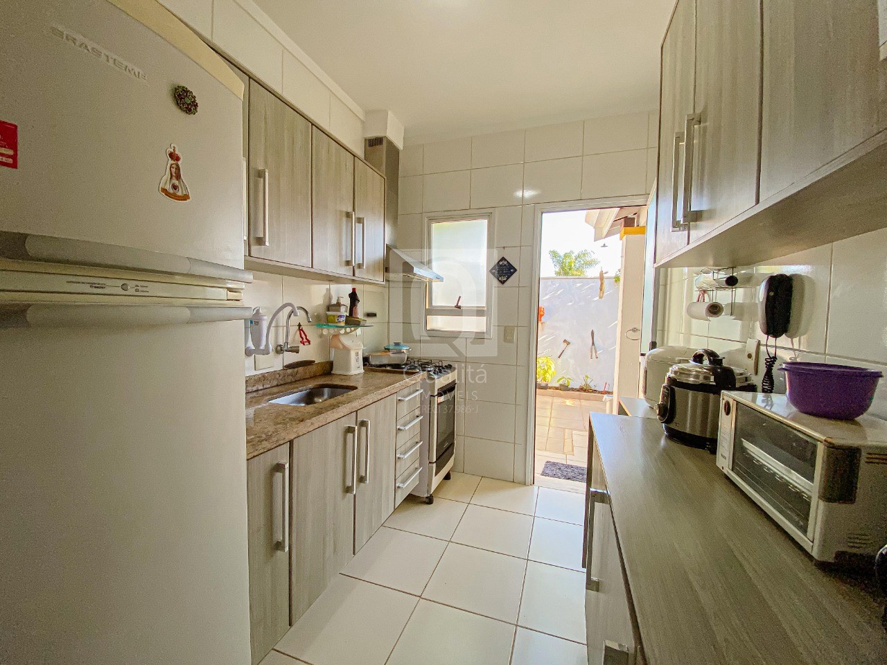 Casa de Condomínio à venda com 3 quartos, 150m² - Foto 3
