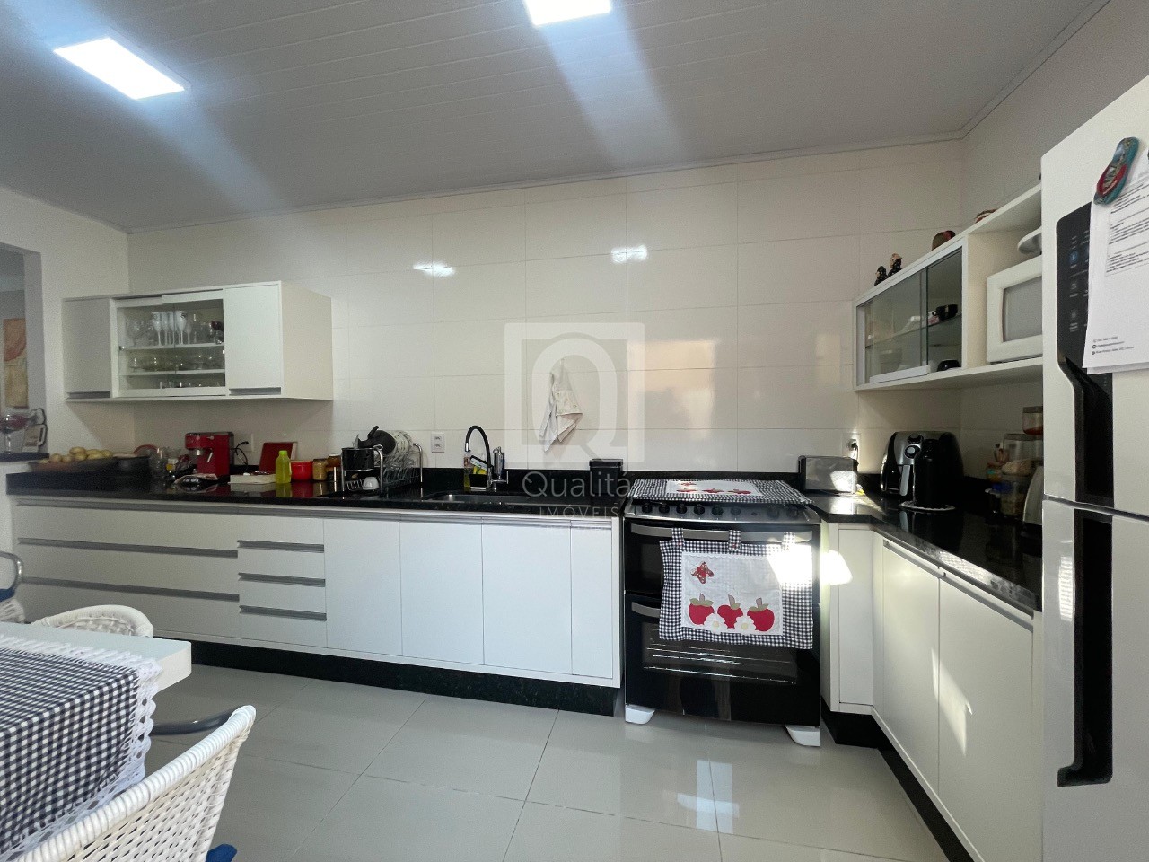 Casa de Condomínio à venda com 3 quartos, 1000m² - Foto 10