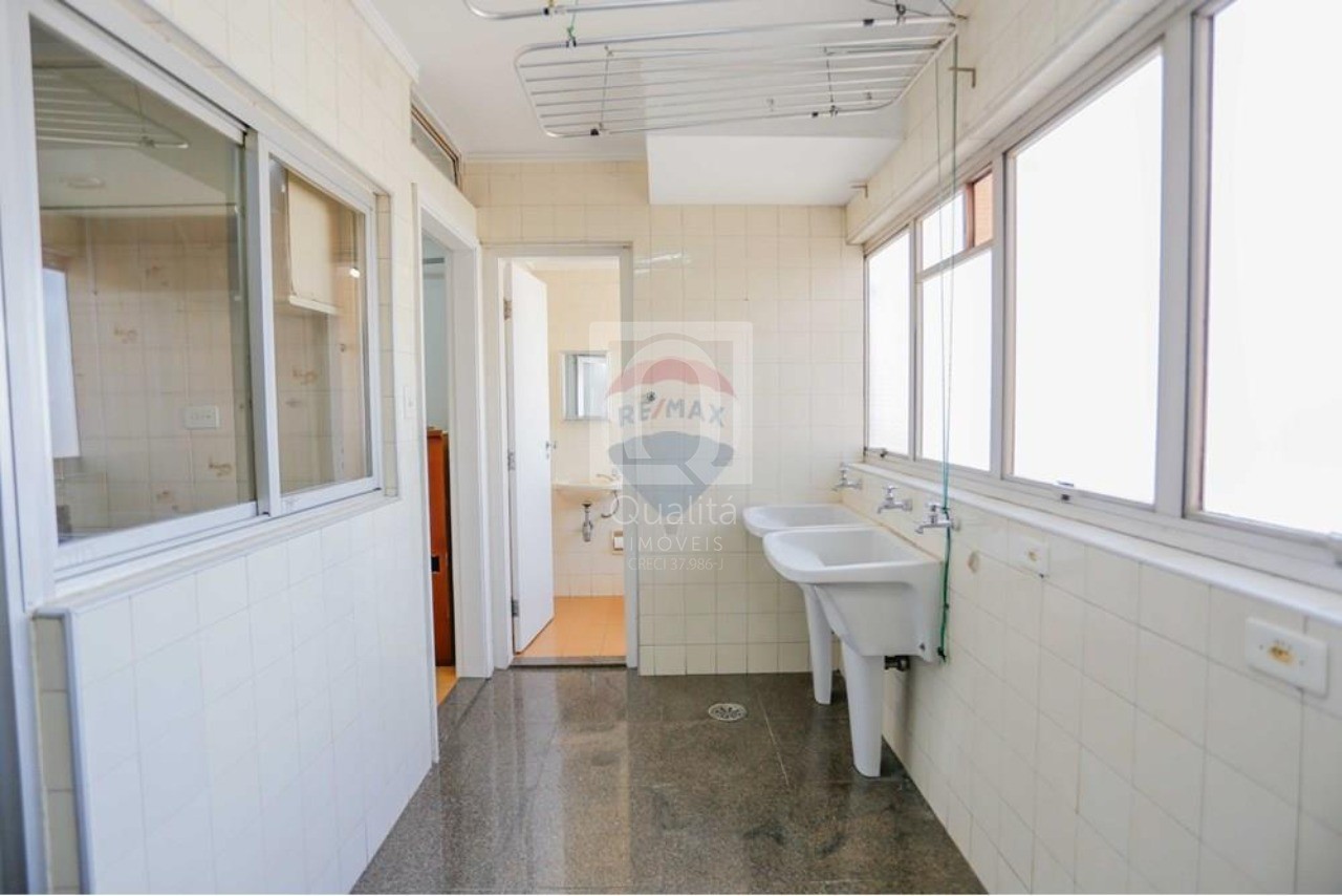 Apartamento à venda com 3 quartos, 146m² - Foto 28