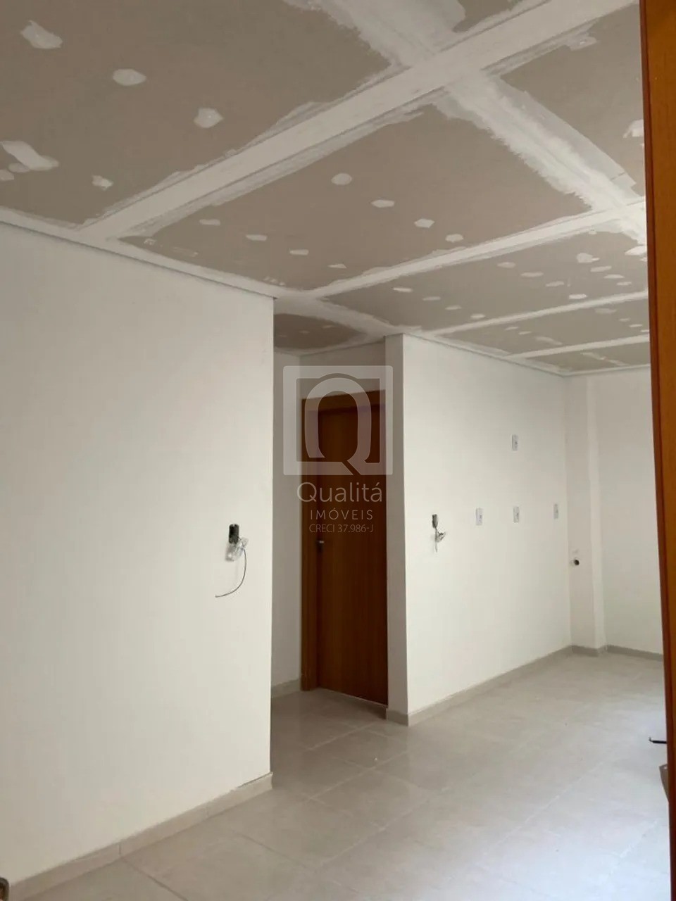Apartamento à venda com 2 quartos, 44m² - Foto 2