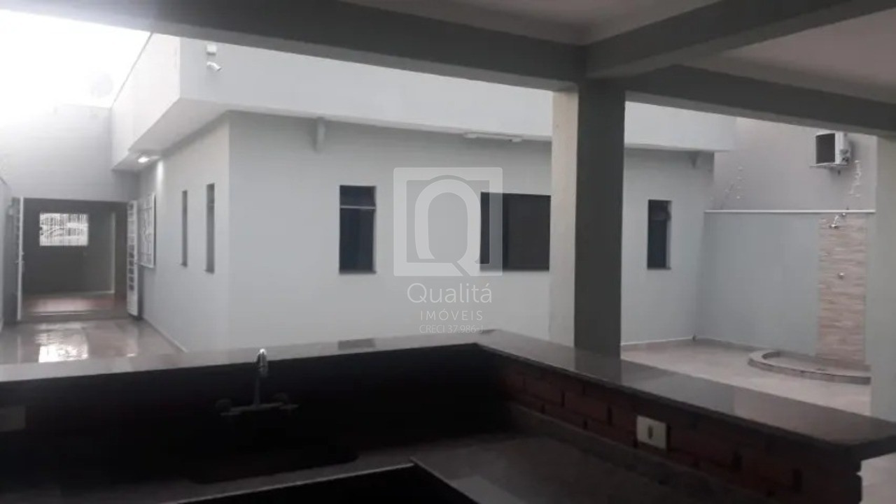 Casa à venda com 2 quartos, 300m² - Foto 11