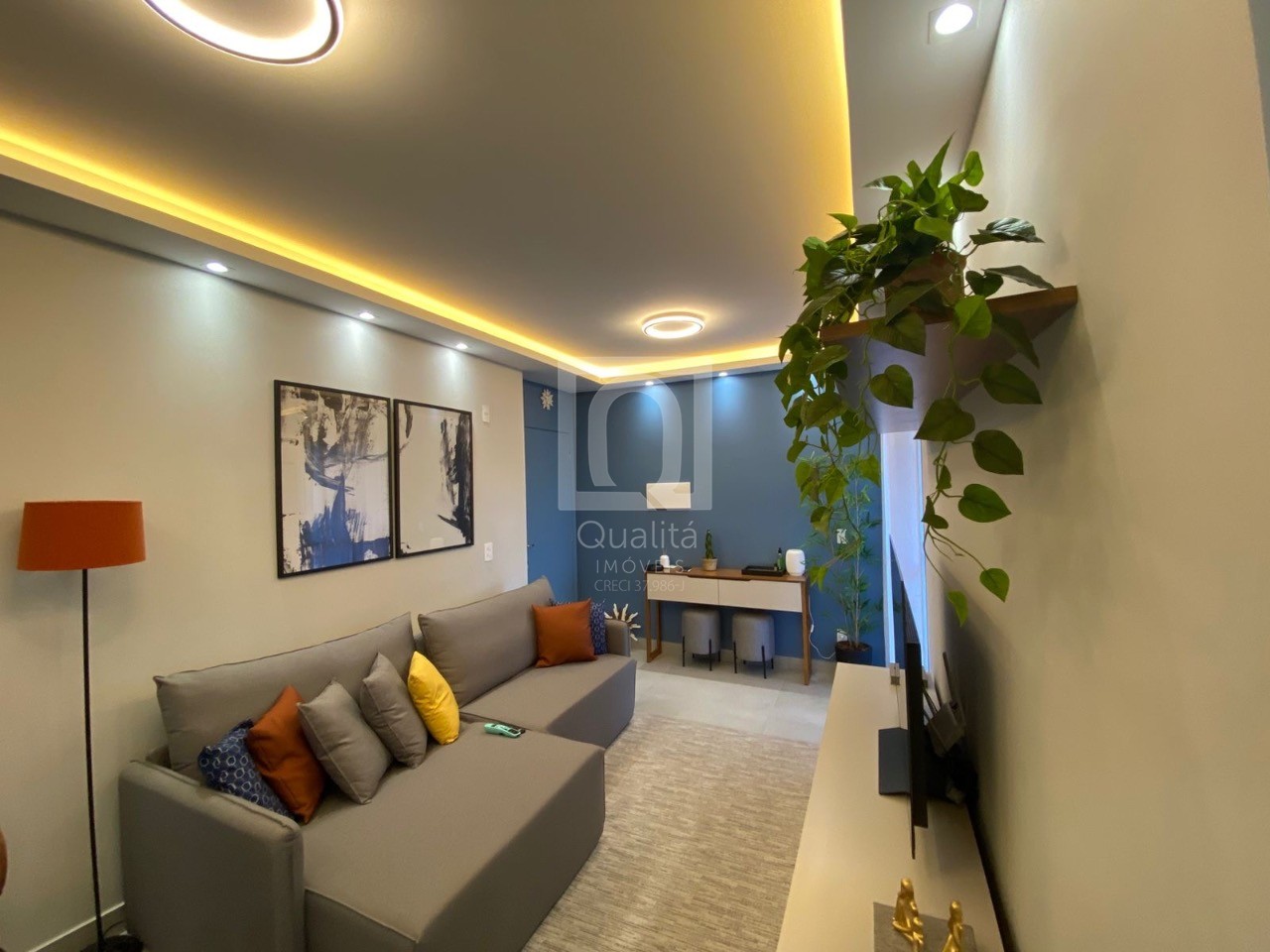 Apartamento à venda com 3 quartos, 80m² - Foto 2
