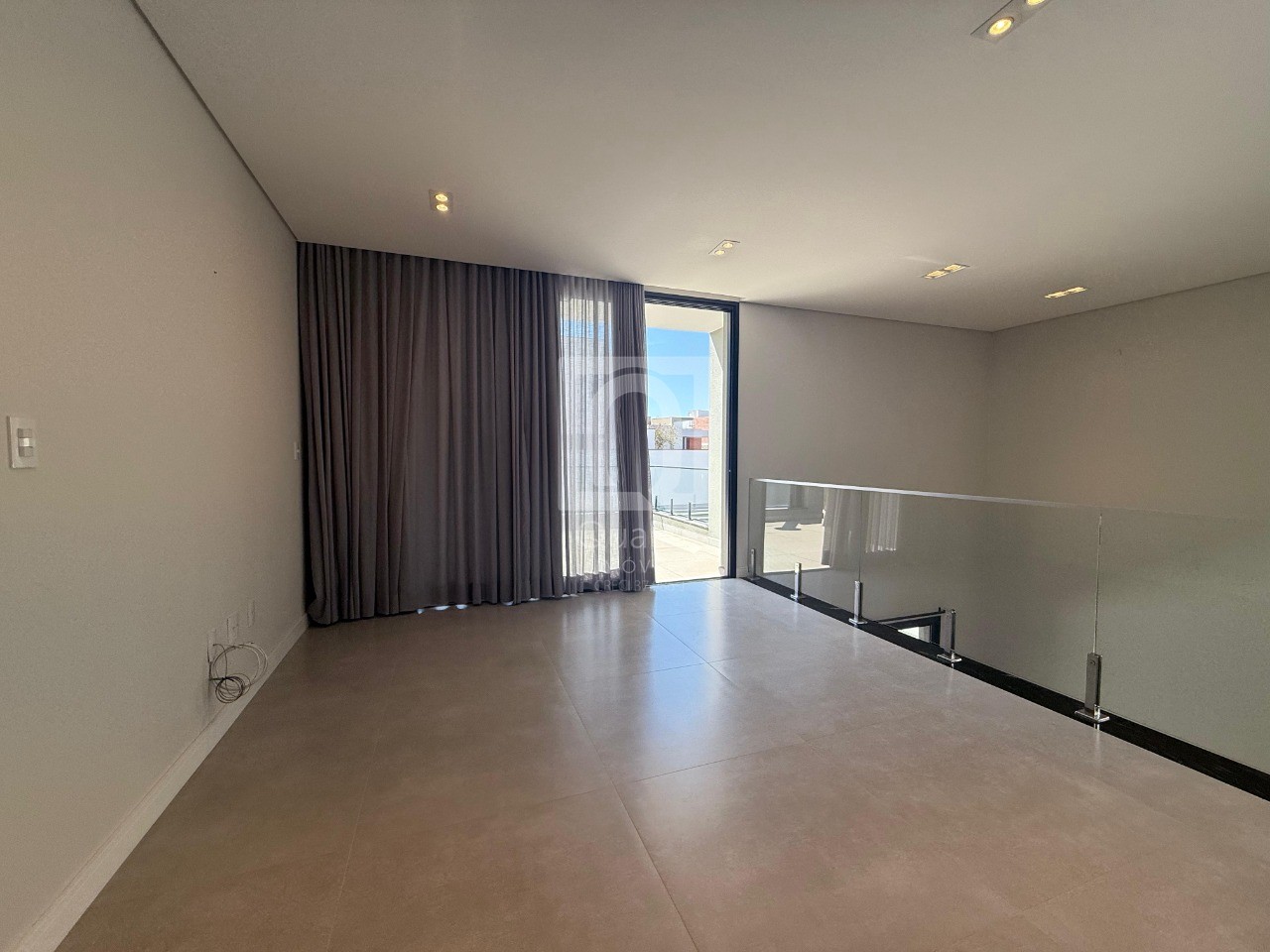 Casa de Condomínio à venda com 4 quartos, 370m² - Foto 8