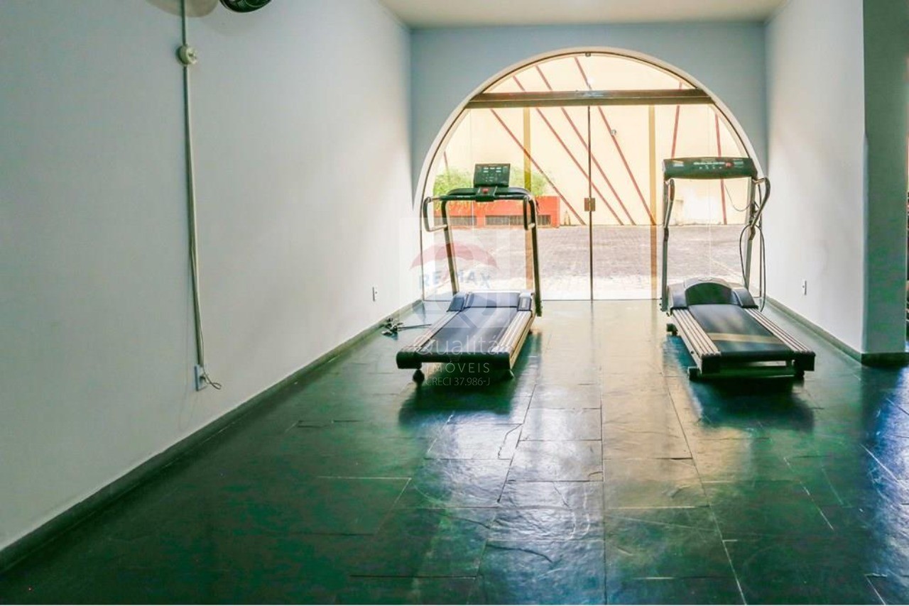 Apartamento à venda com 3 quartos, 202m² - Foto 32