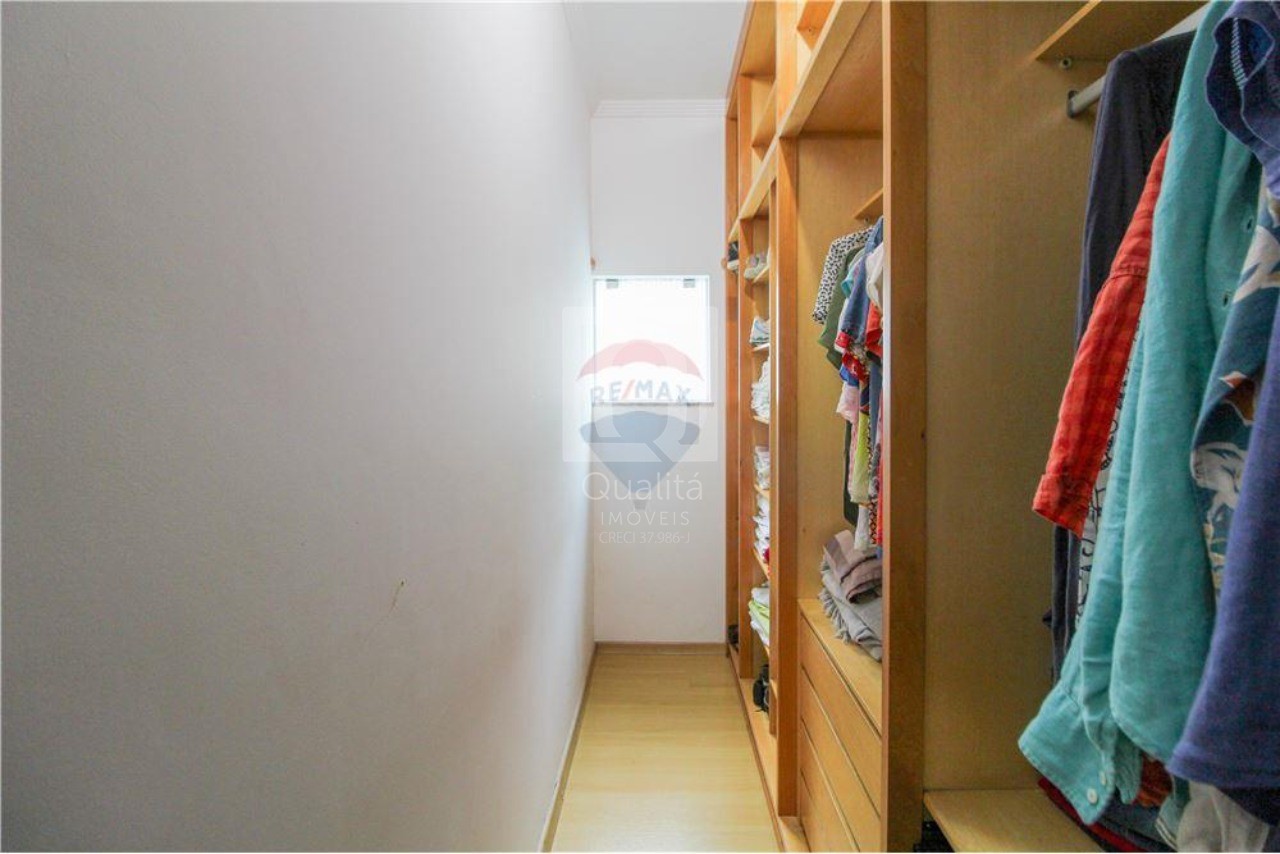 Casa de Condomínio à venda com 3 quartos, 360m² - Foto 30