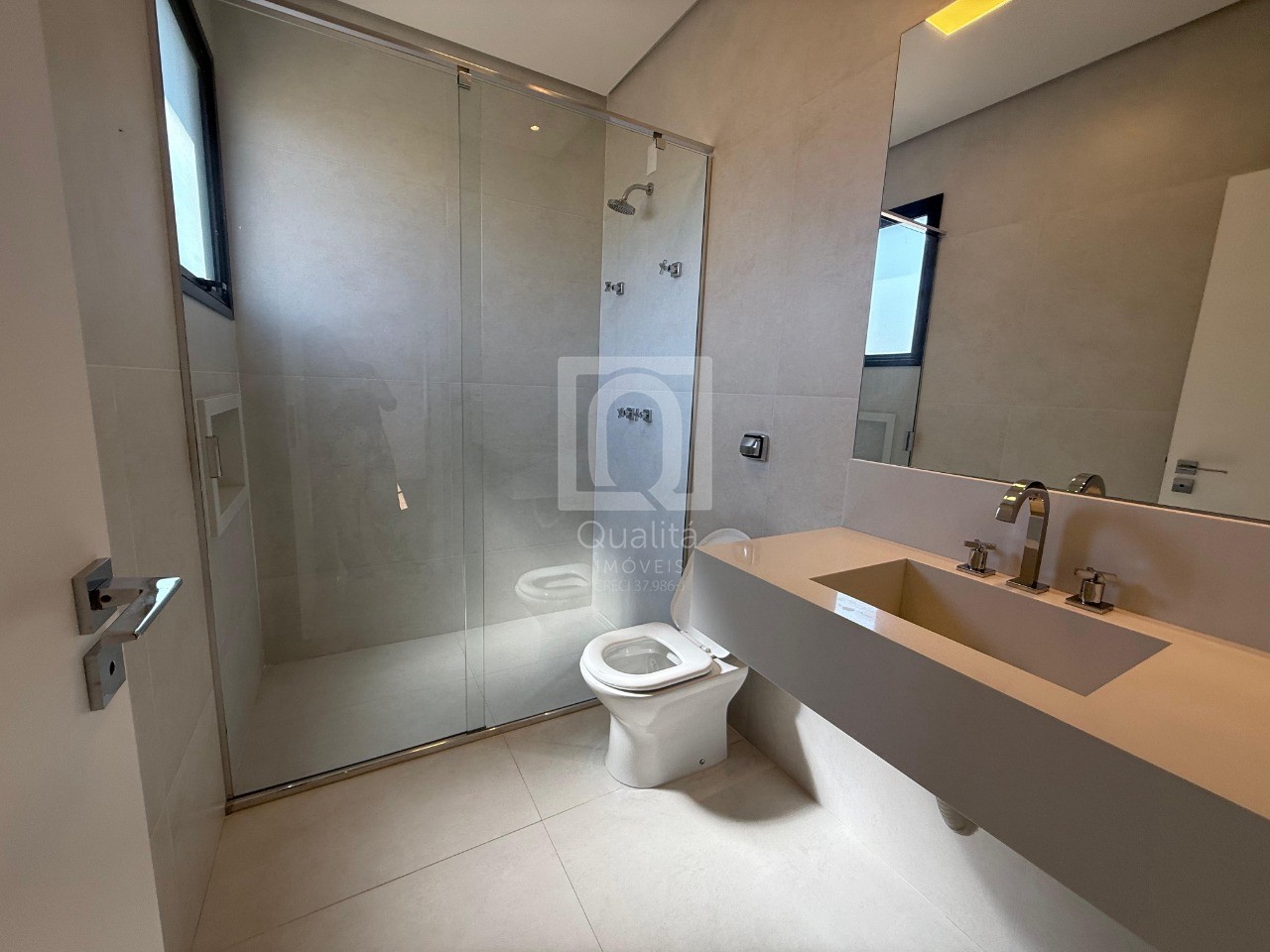 Casa de Condomínio à venda com 4 quartos, 370m² - Foto 18