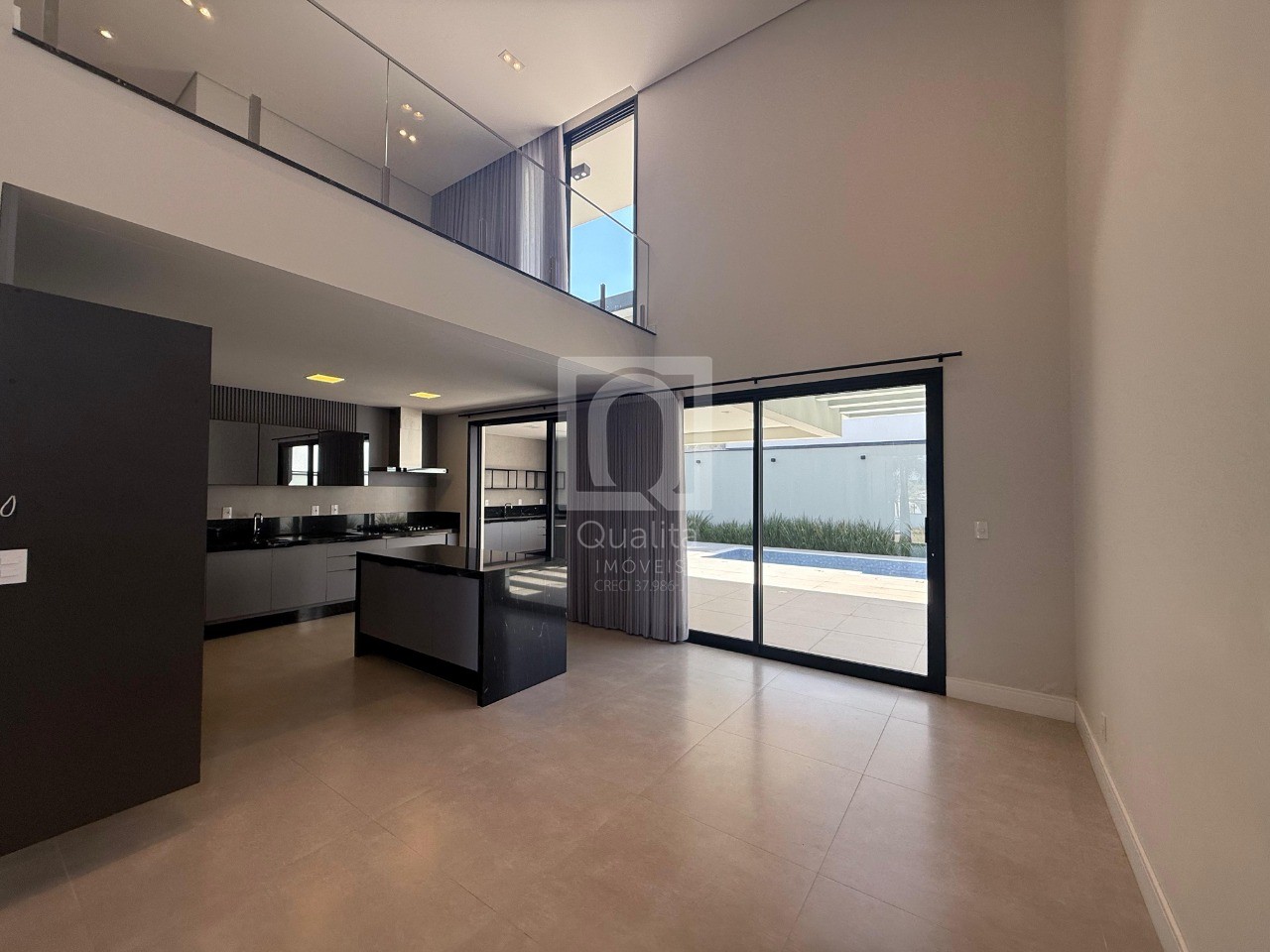 Casa de Condomínio à venda com 4 quartos, 370m² - Foto 3