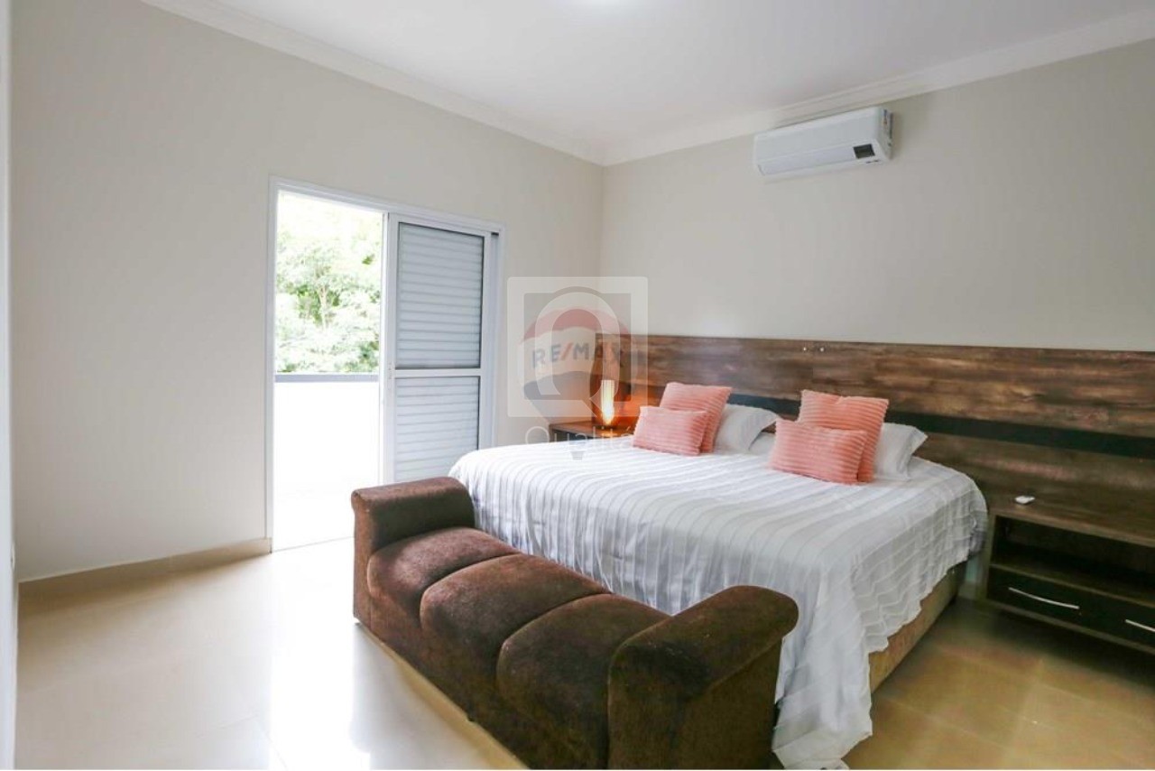 Casa de Condomínio à venda com 4 quartos, 250m² - Foto 10