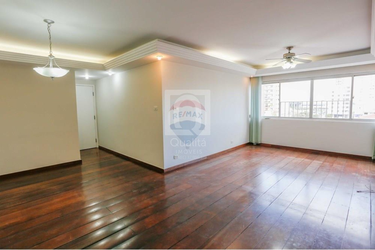 Apartamento à venda com 3 quartos, 146m² - Foto 1