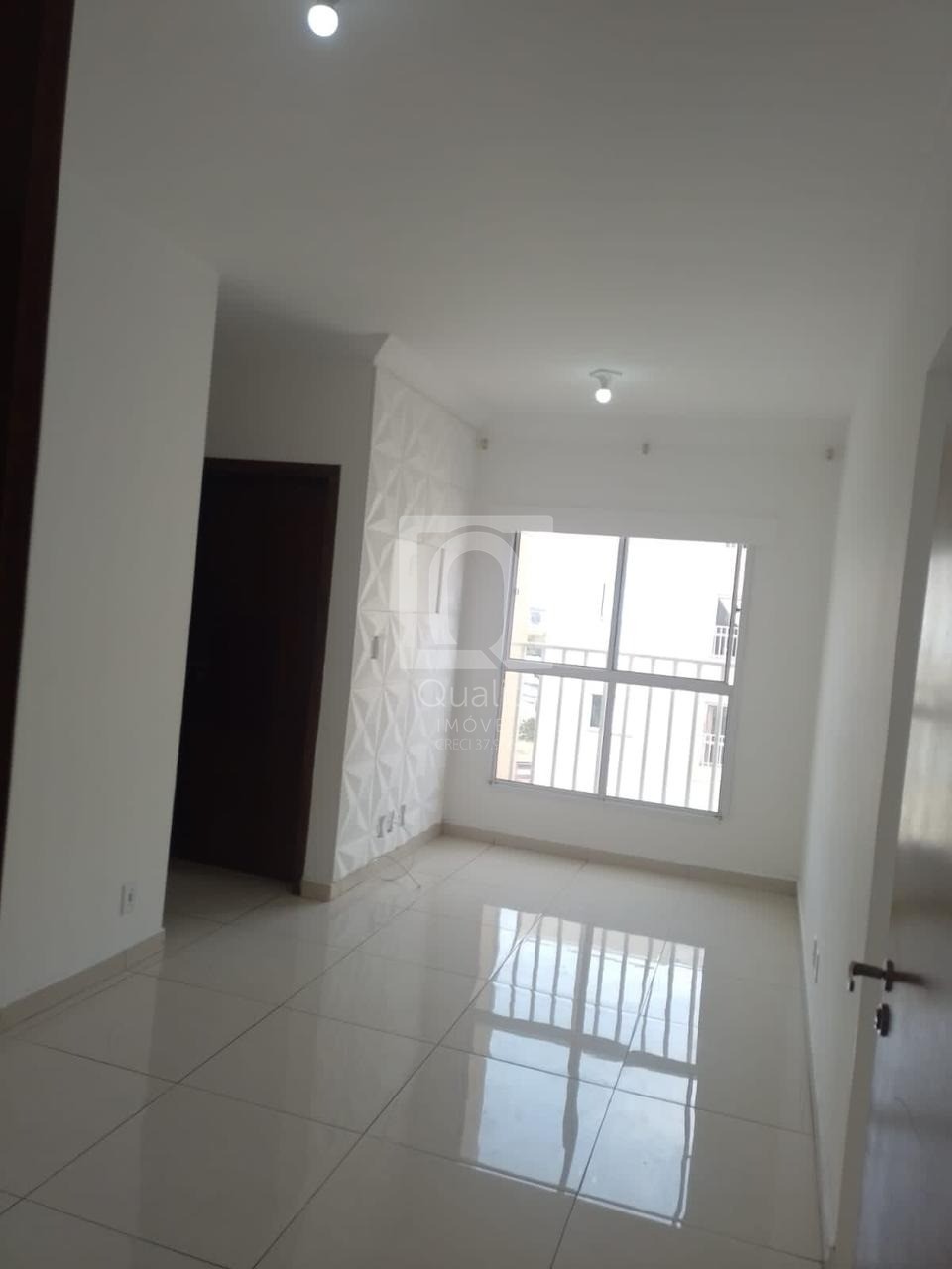Apartamento à venda com 2 quartos, 50m² - Foto 2