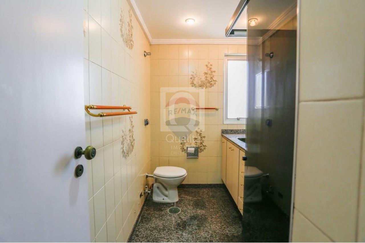 Apartamento à venda com 3 quartos, 146m² - Foto 15