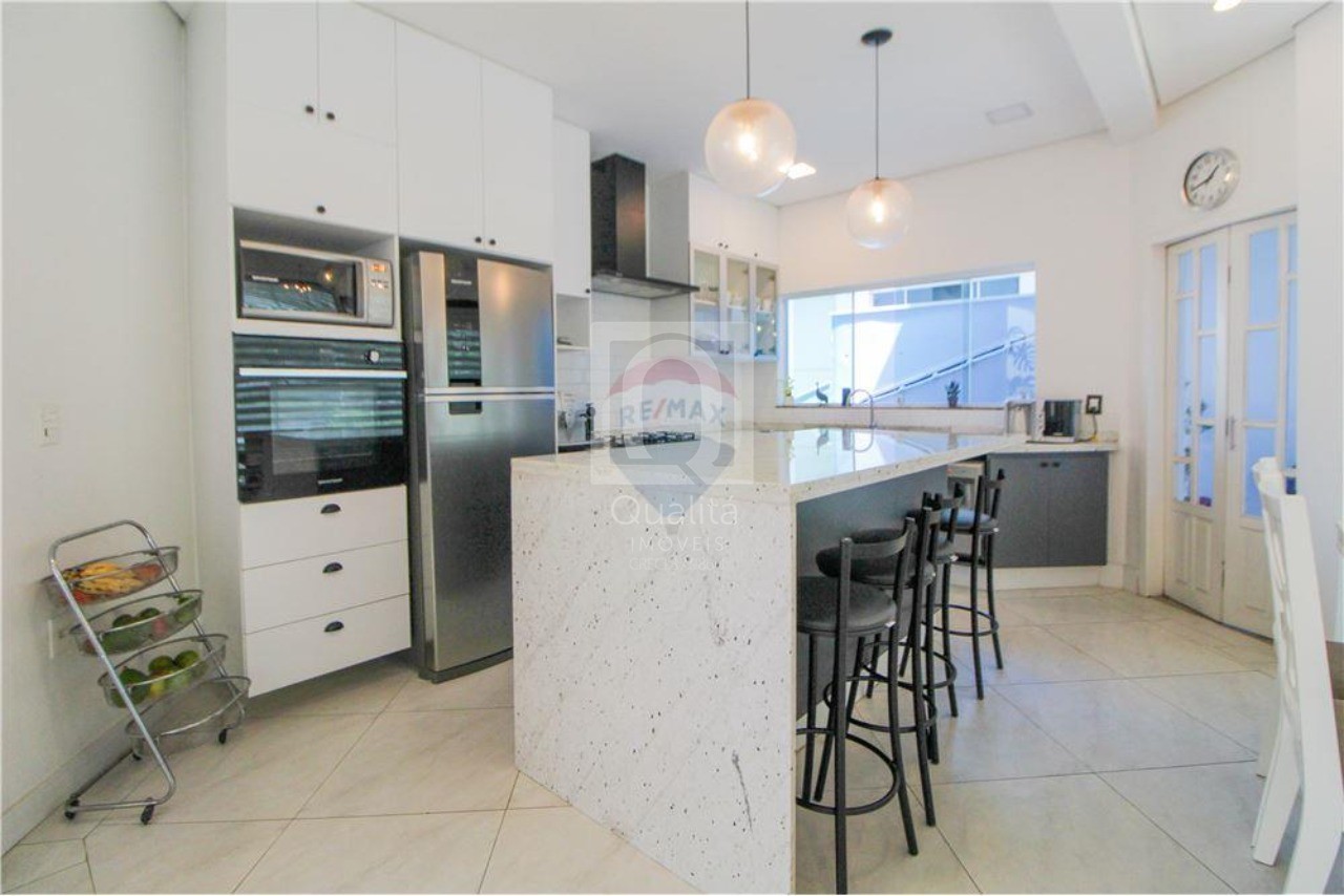 Casa de Condomínio à venda com 3 quartos, 360m² - Foto 11
