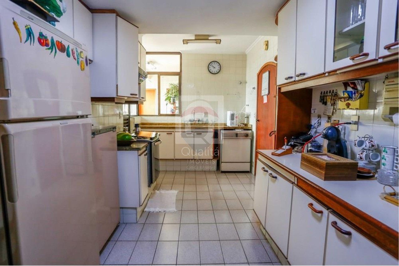 Apartamento à venda com 3 quartos, 202m² - Foto 6