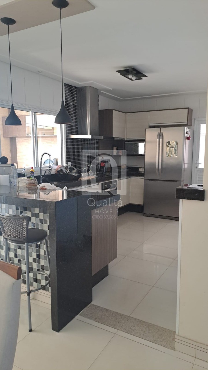 Casa de Condomínio à venda com 4 quartos, 250m² - Foto 14