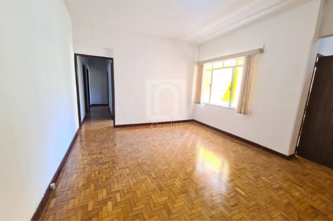 Apartamento à venda com 3 quartos, 119m² - Foto 1