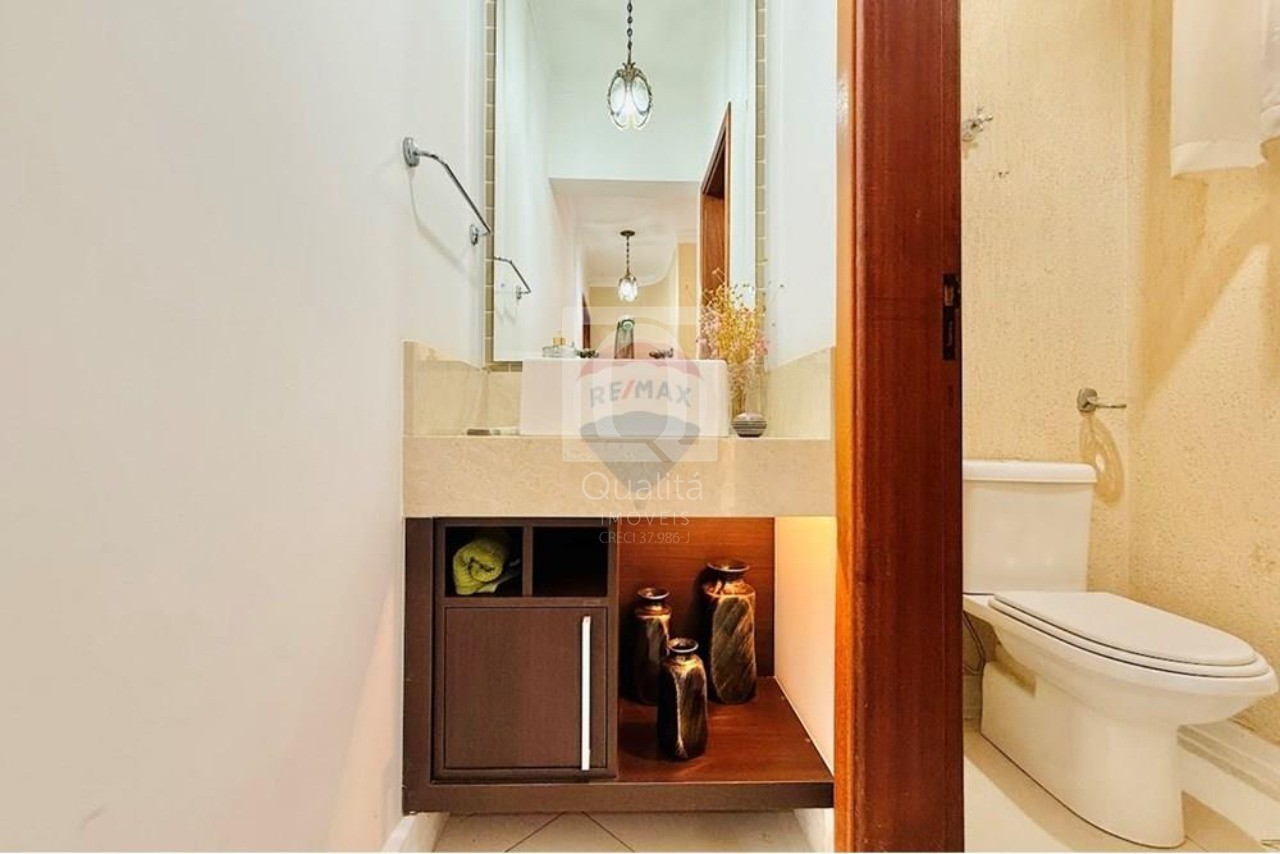 Casa de Condomínio à venda com 4 quartos, 300m² - Foto 8