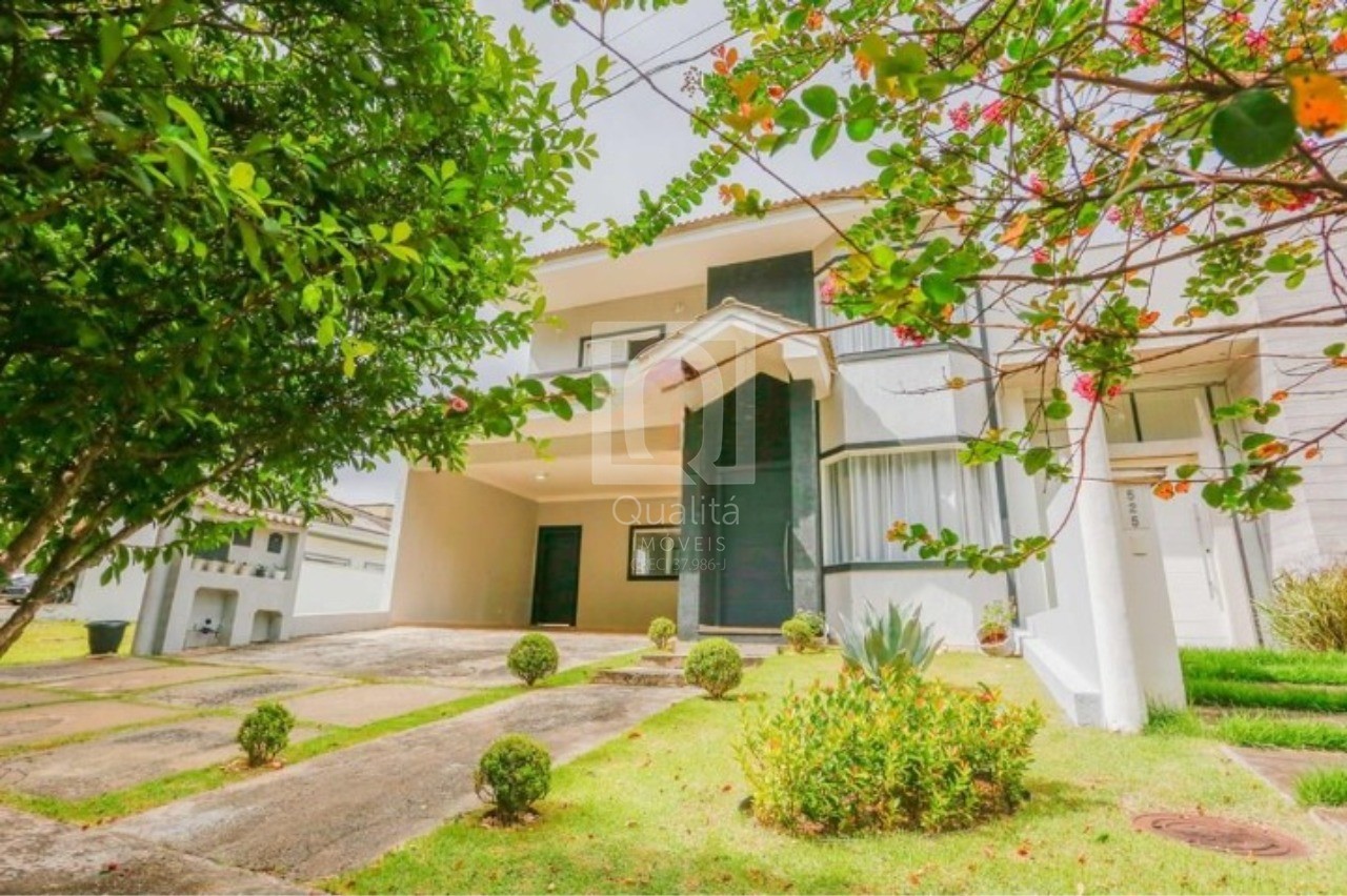 Casa de Condomínio à venda com 4 quartos, 250m² - Foto 1