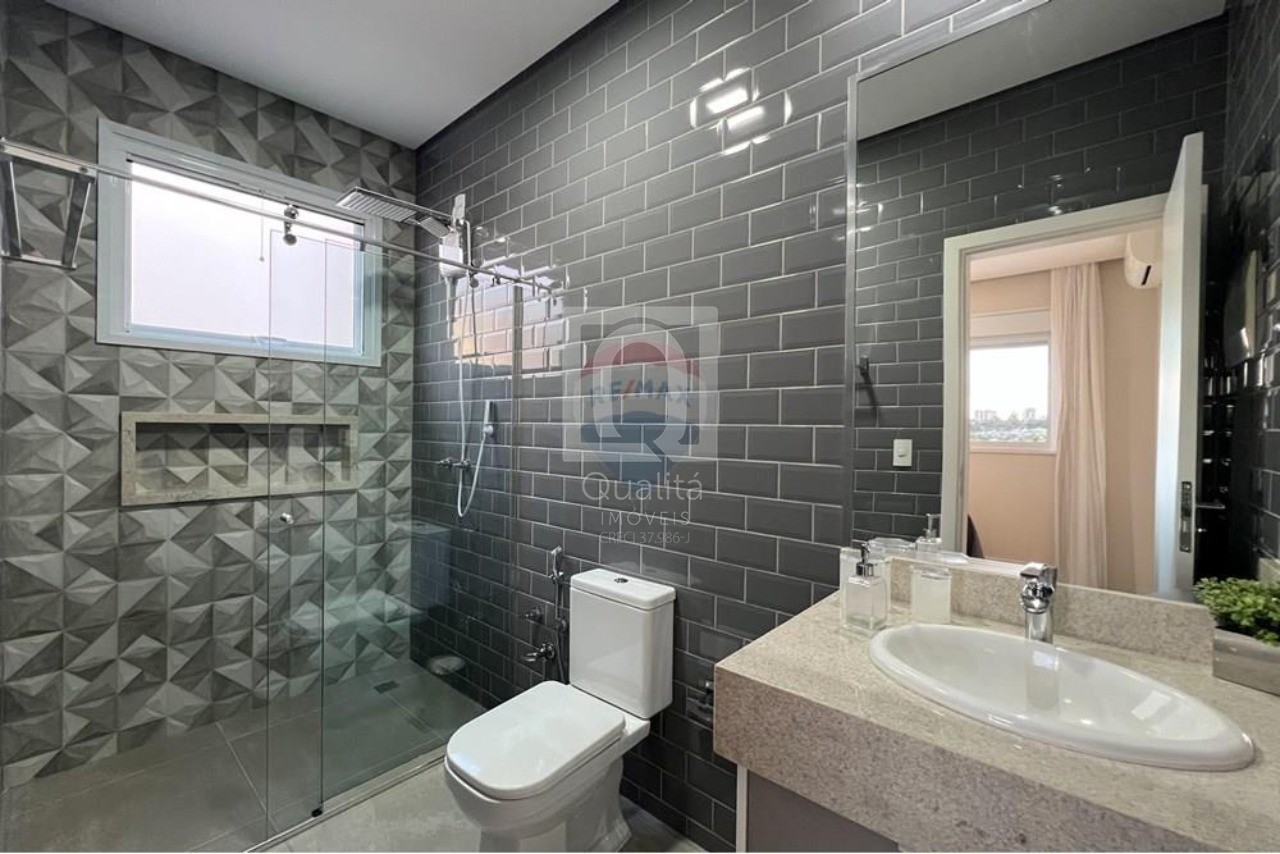 Casa de Condomínio à venda com 4 quartos, 425m² - Foto 27