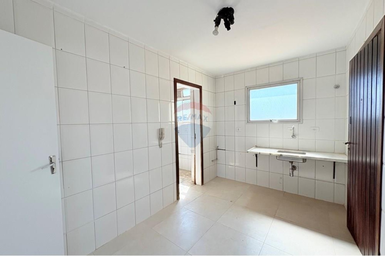 Apartamento à venda com 3 quartos, 87m² - Foto 9