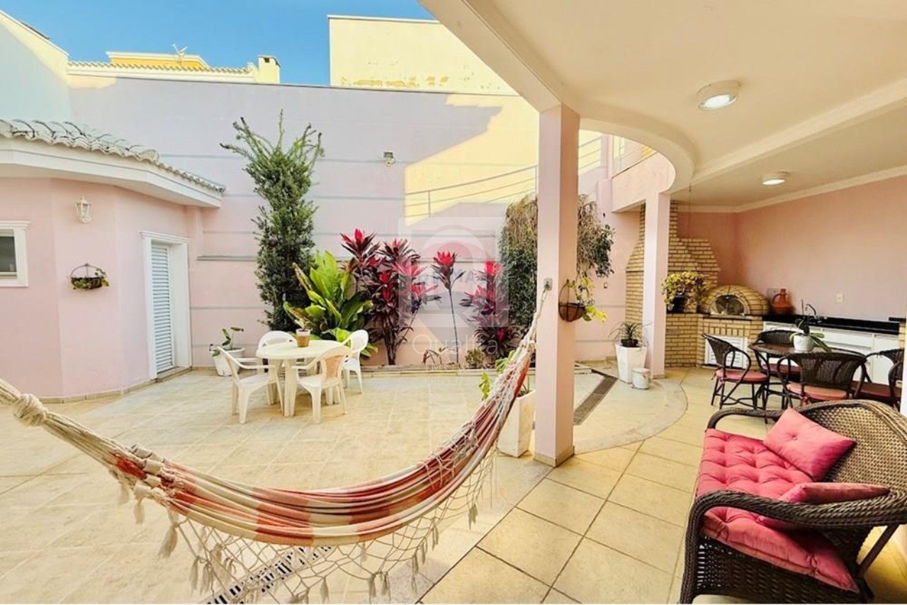Casa de Condomínio à venda com 4 quartos, 300m² - Foto 11