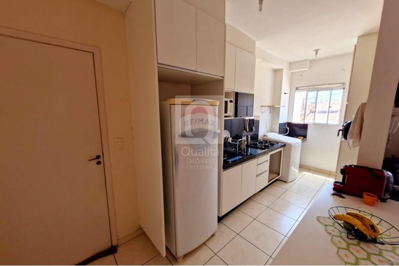 Apartamento à venda com 2 quartos, 65m² - Foto 4