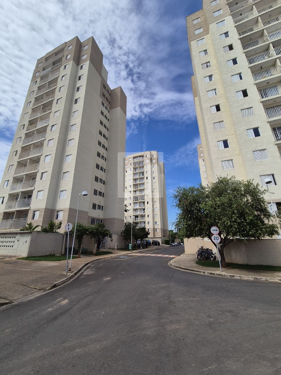 Apartamento à venda com 2 quartos, 52m² - Foto 2