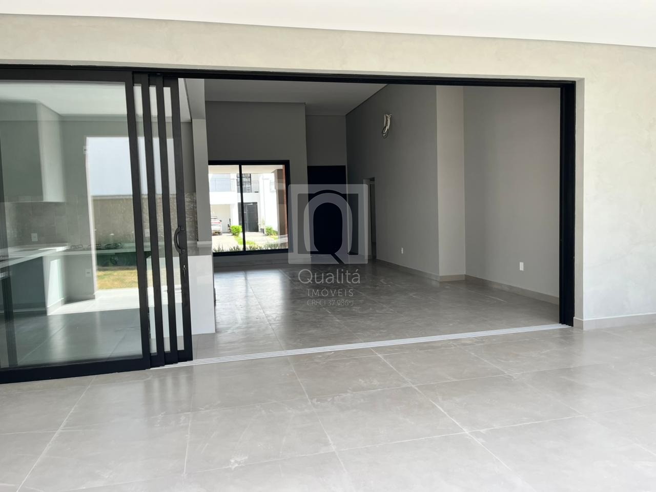 Casa de Condomínio à venda com 3 quartos, 450m² - Foto 3