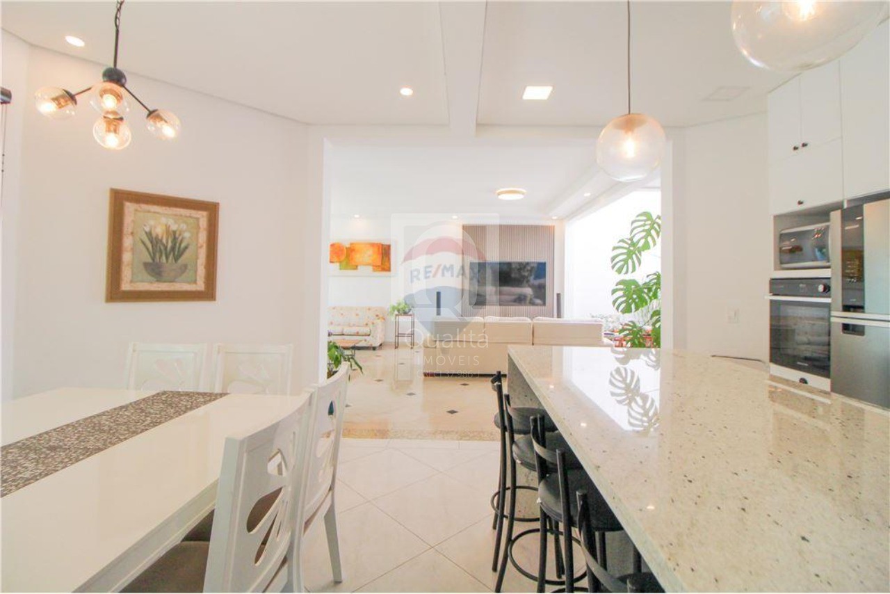 Casa de Condomínio à venda com 3 quartos, 360m² - Foto 16
