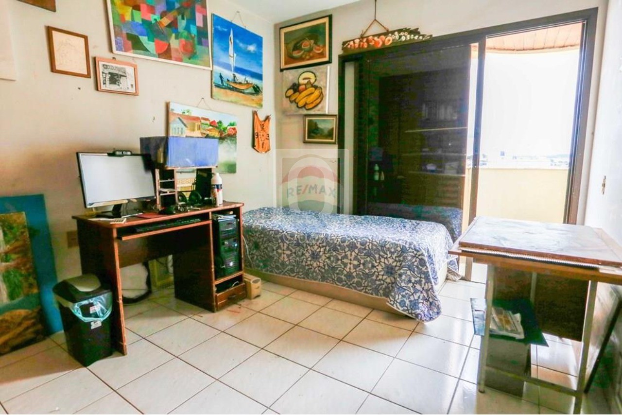 Apartamento à venda com 3 quartos, 202m² - Foto 30
