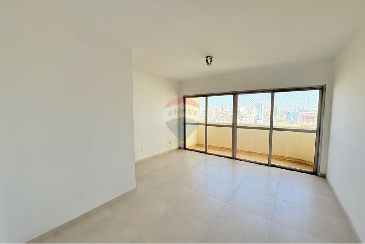 Apartamento à venda com 3 quartos, 87m² - Foto 2