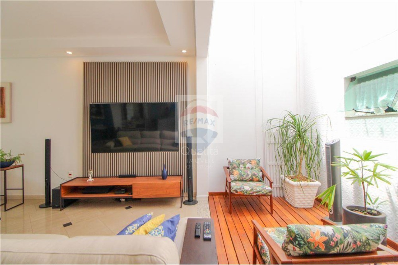 Casa de Condomínio à venda com 3 quartos, 360m² - Foto 8