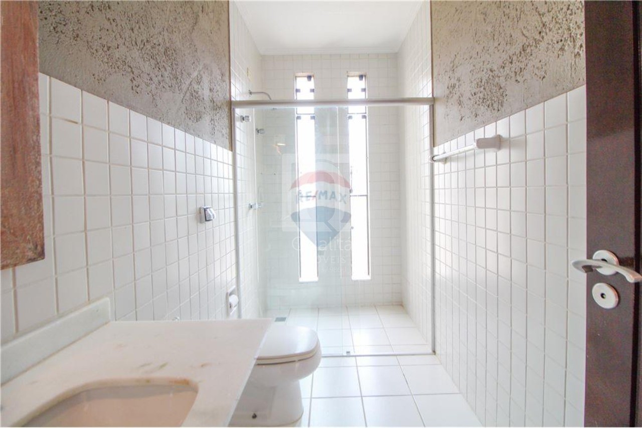 Casa de Condomínio à venda com 5 quartos, 265m² - Foto 31