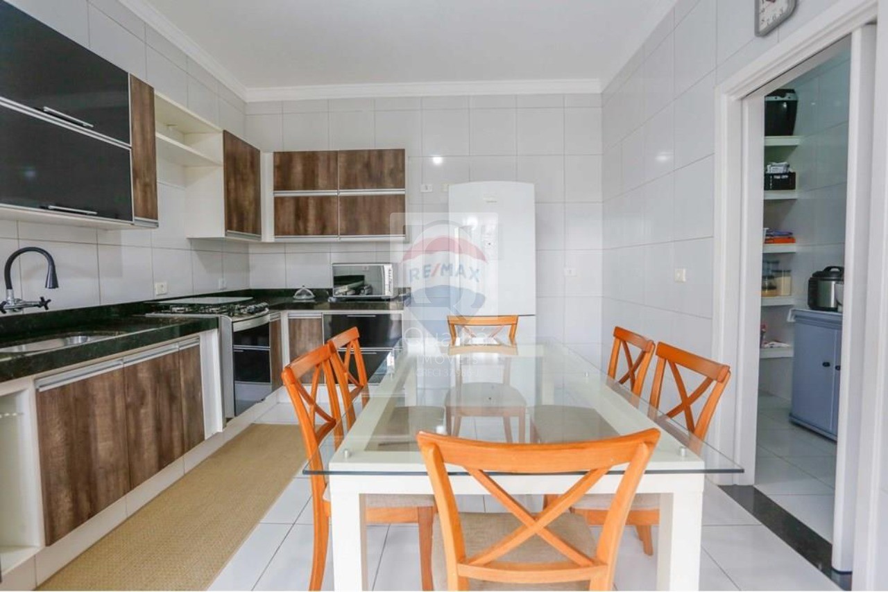 Casa de Condomínio à venda com 4 quartos, 250m² - Foto 24