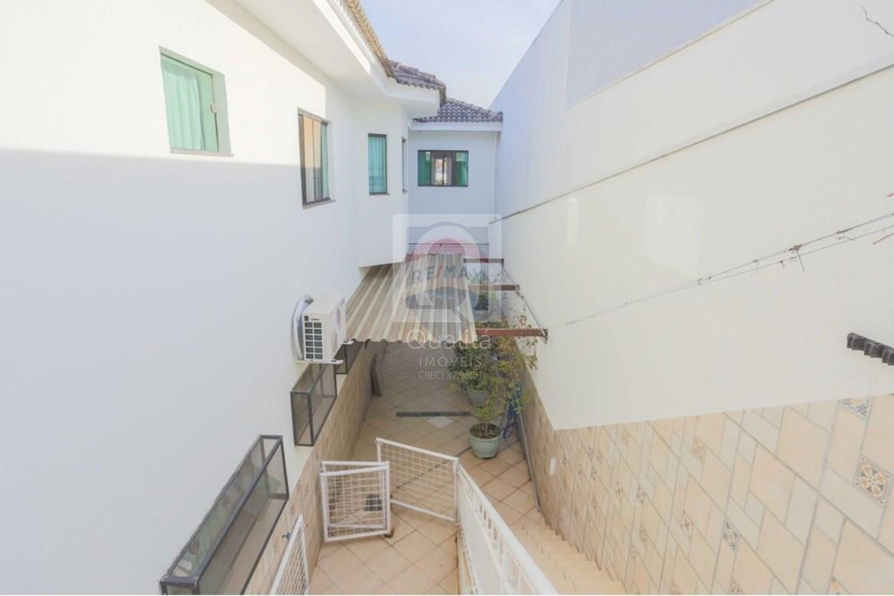 Casa de Condomínio à venda com 5 quartos, 360m² - Foto 46