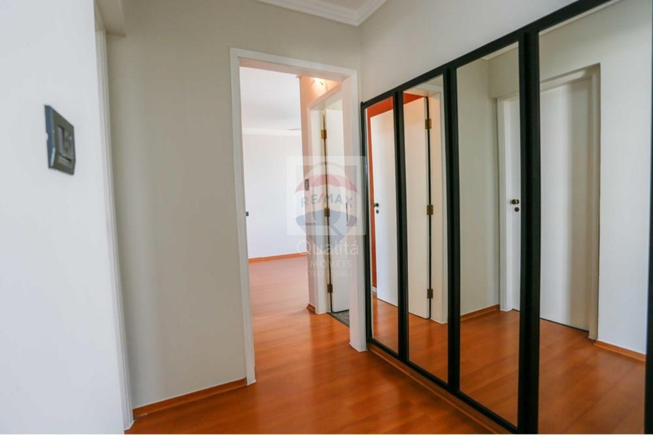 Apartamento à venda com 3 quartos, 146m² - Foto 7
